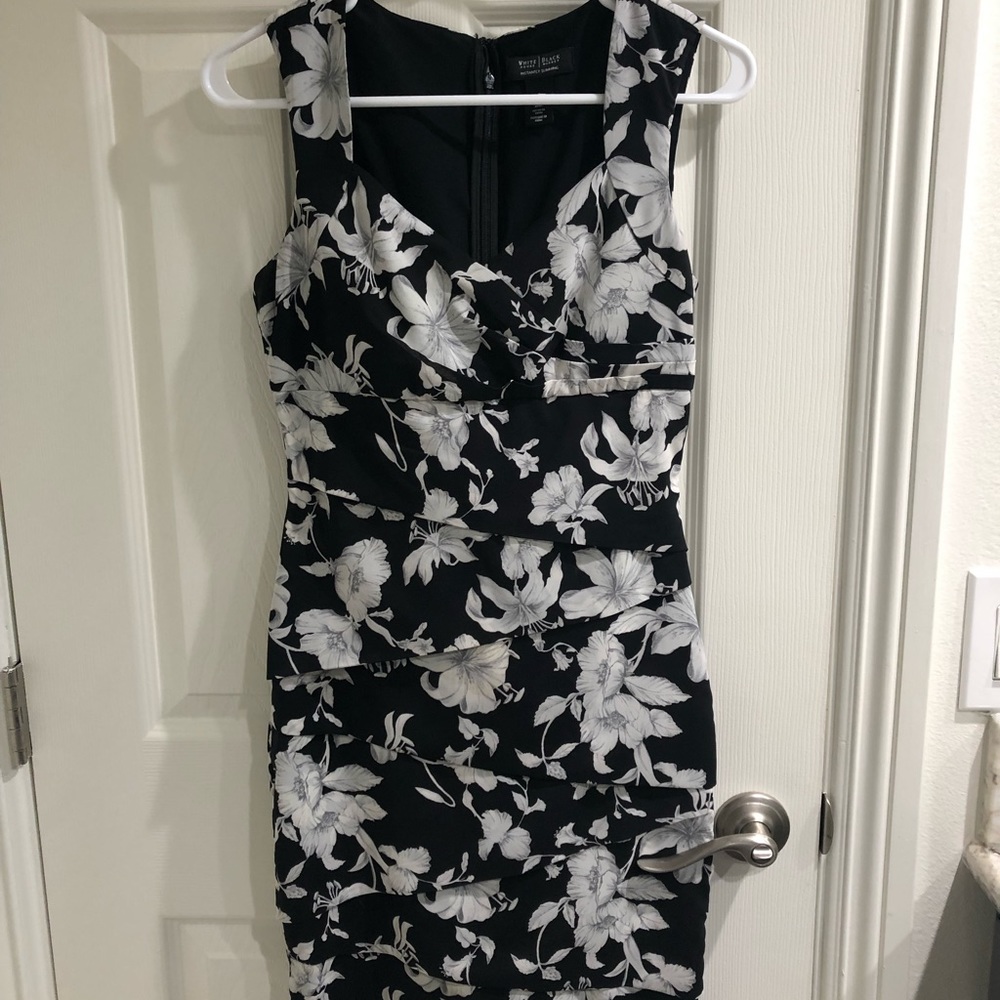 White House Black Market Instantly Slimming drea’s